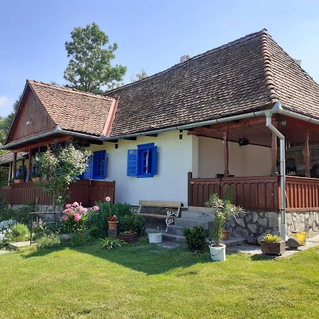 Siklod. Csaba Vendeghaz Hotel Exterior foto