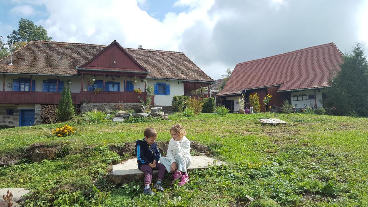 Siklod. Csaba Vendeghaz Hotel Exterior foto